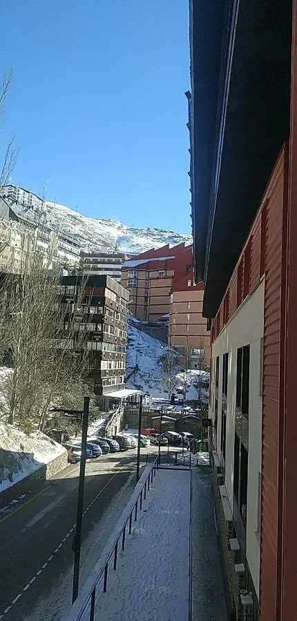 Apartamento ESTUDIO Y GARAJE incluido EN ZONA BAJA Sierra Nevada